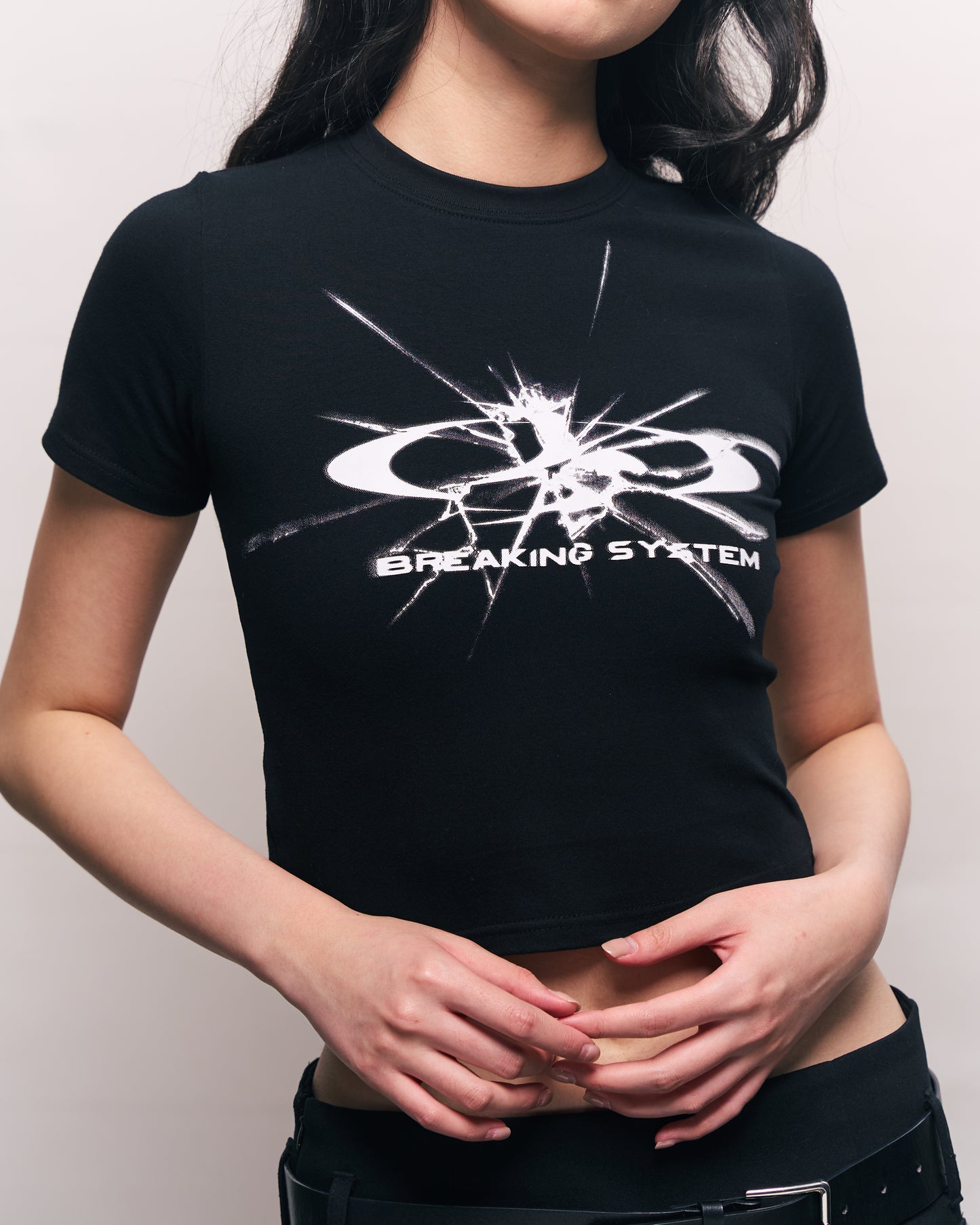 BREAKING SYSTEM SHATTERED GRAPHIC BLACK BABY TEE