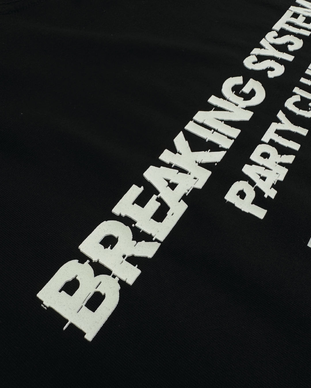 BREAKING SYSTEM PARTY CLUB CROP TEE