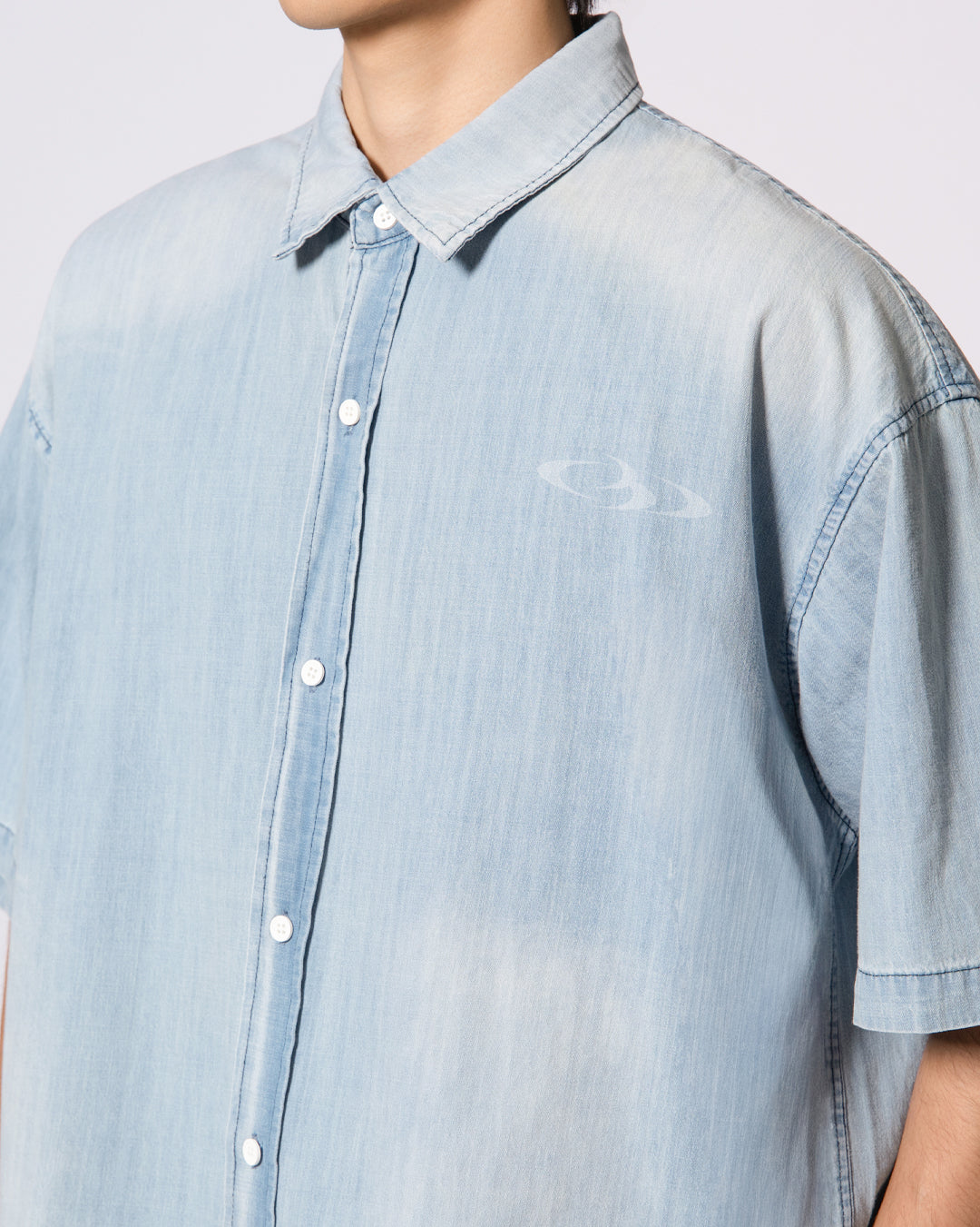 BREAKING SYSTEM PAINT SPRAY DENIM SHORT SLEEVE SHIRT