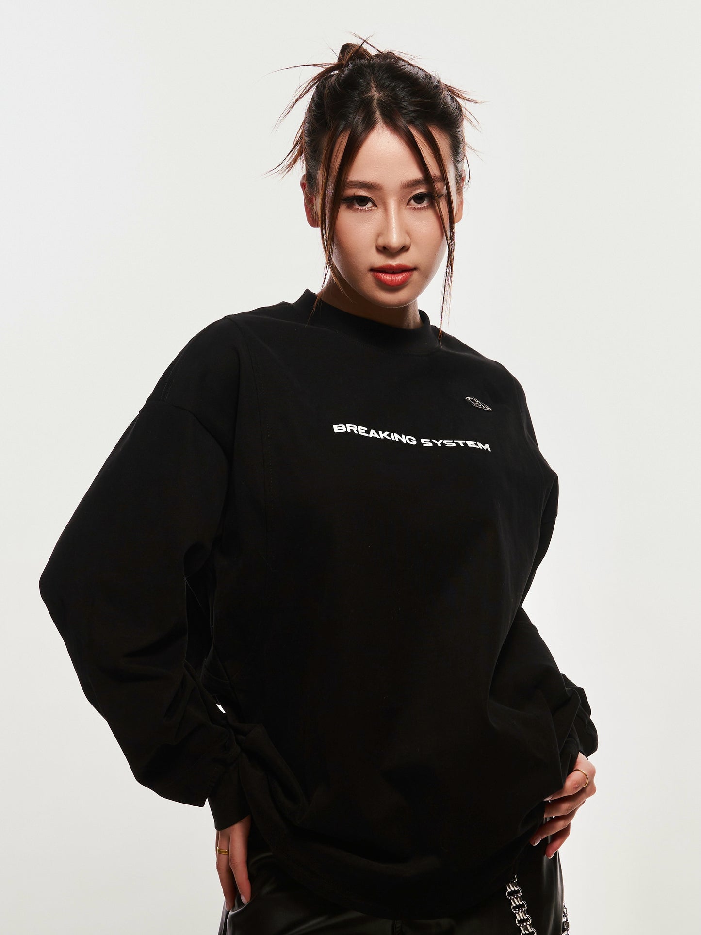 BREAKING SYSTEM BLACK LONG SLEEVE TEE