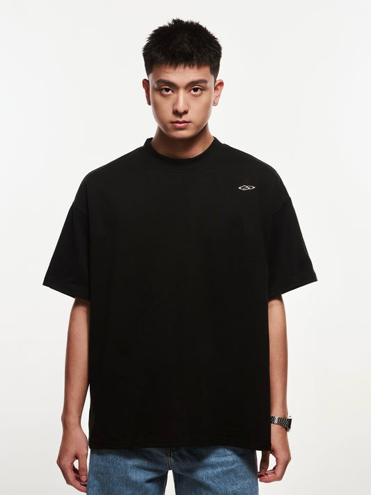 Breaking System Black Tee – Oversized fit, premium streetwear T-shirt for modern urban style